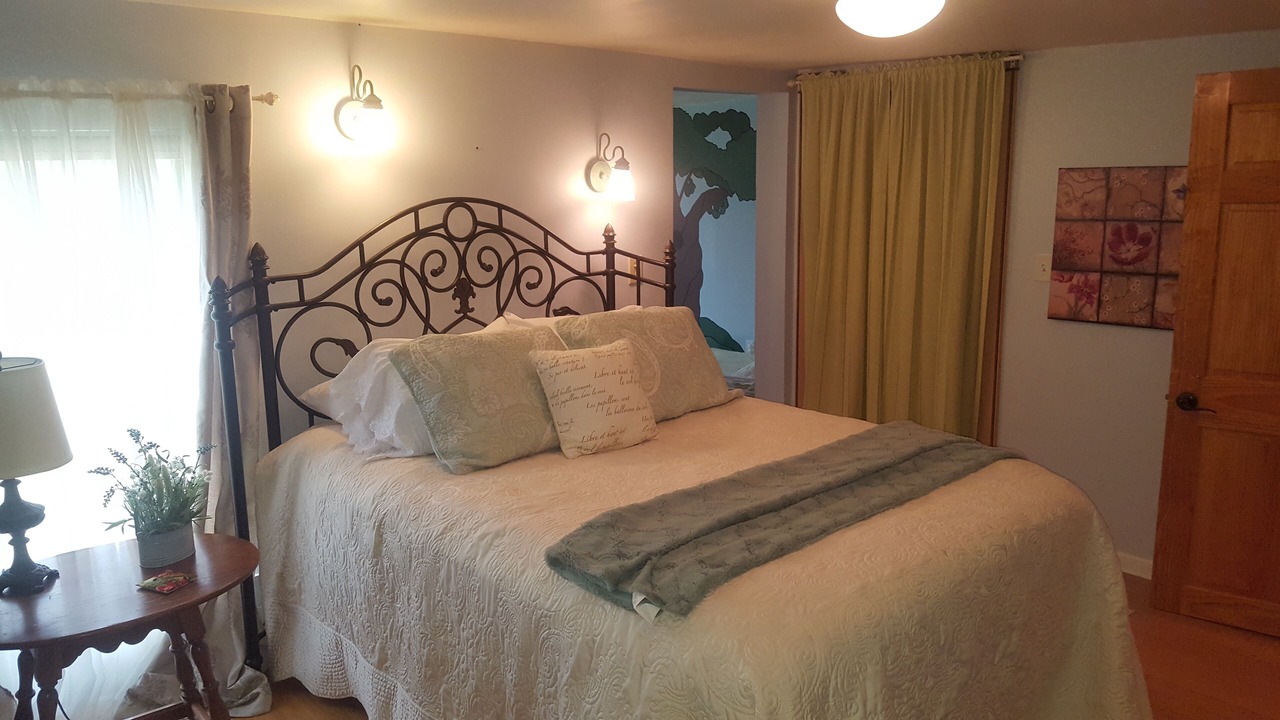 Photo of Bedroom in Bread Loaf