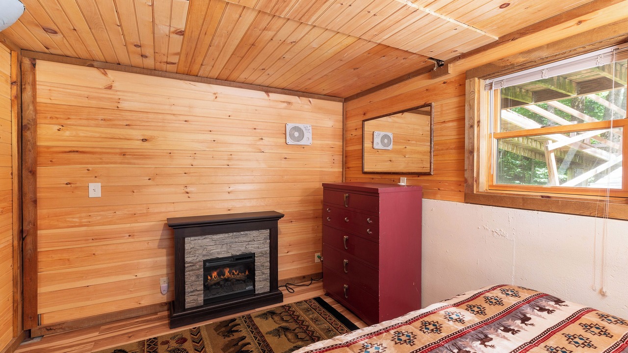 Photo of Bedroom in Conway