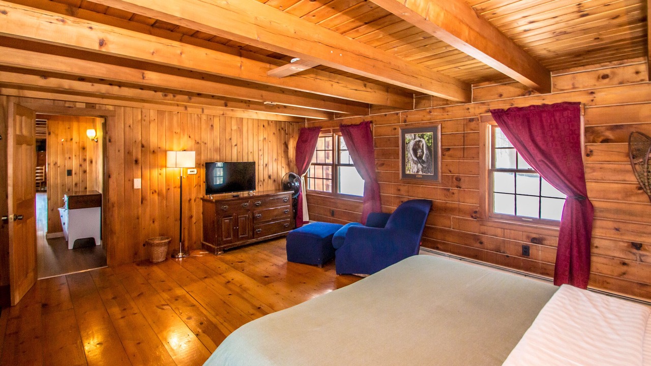 Photo of Bedroom in Jackson