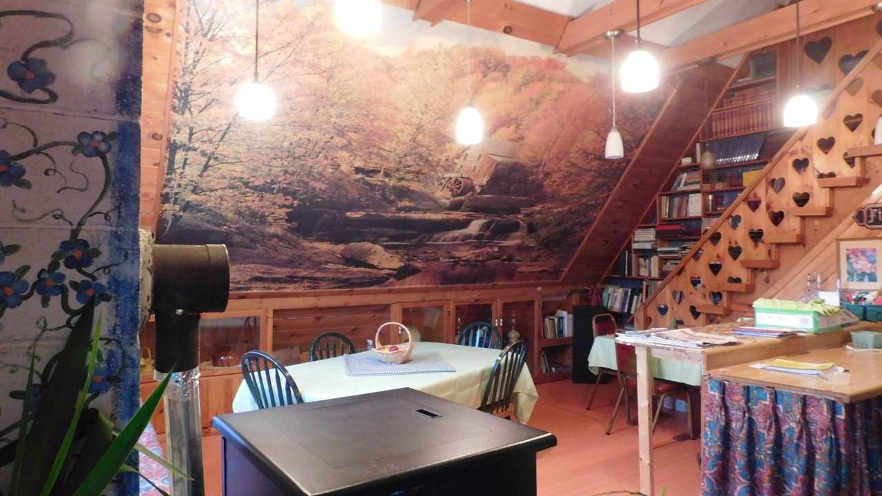 Photo of Livingroom in Rumford Center