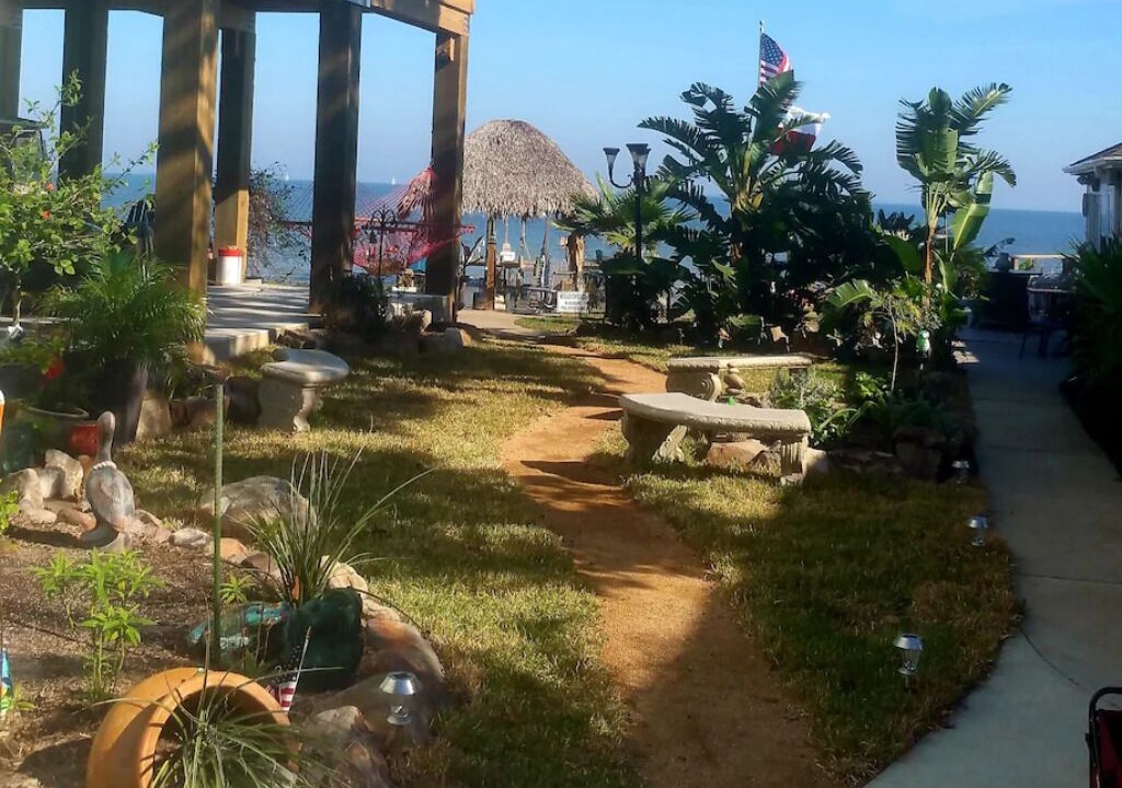 Photo of Others in Bacliff