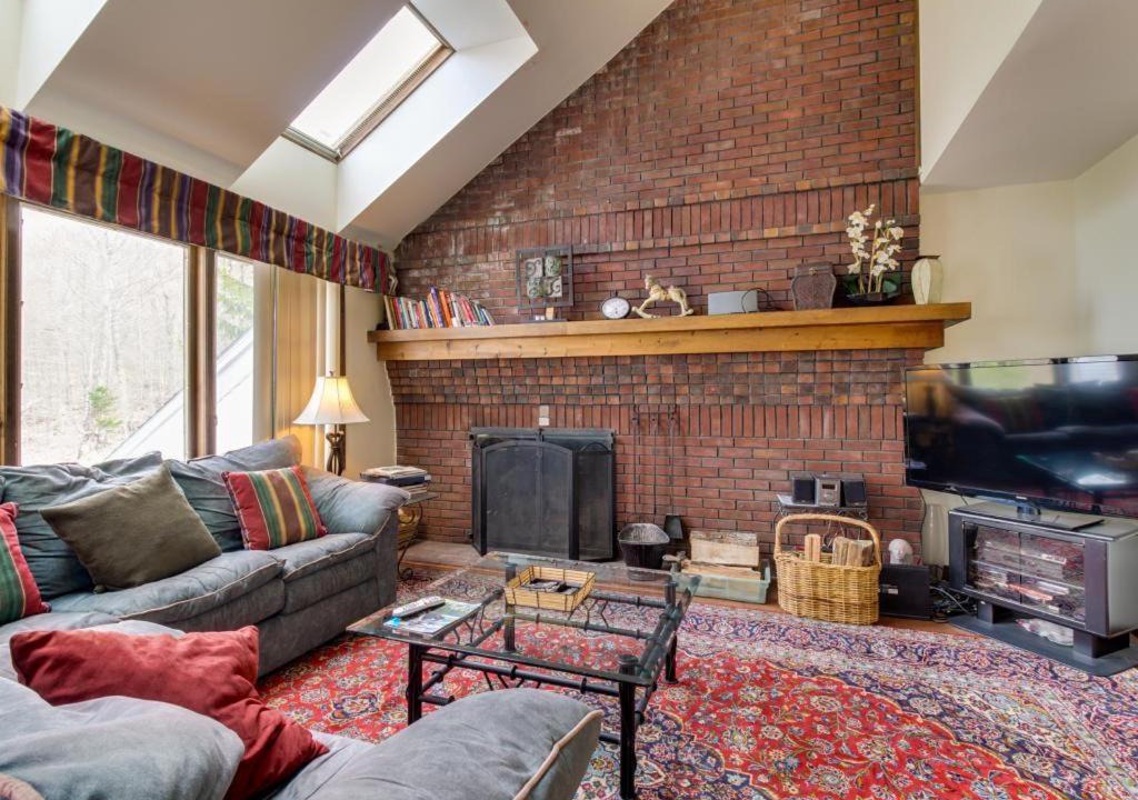 Photo of Livingroom in Central Vermont- Killington