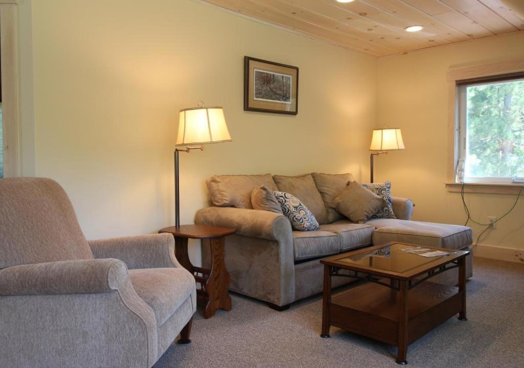 Photo of Livingroom in North Hero
