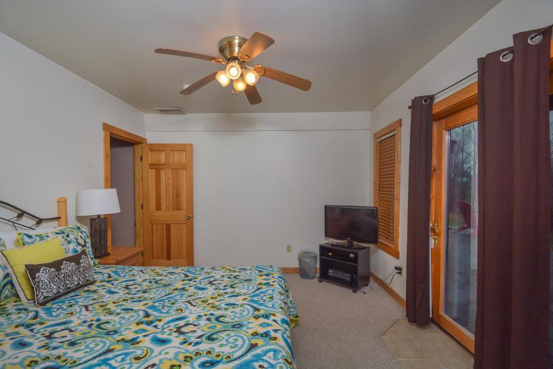 Photo of Bedroom in McHenry