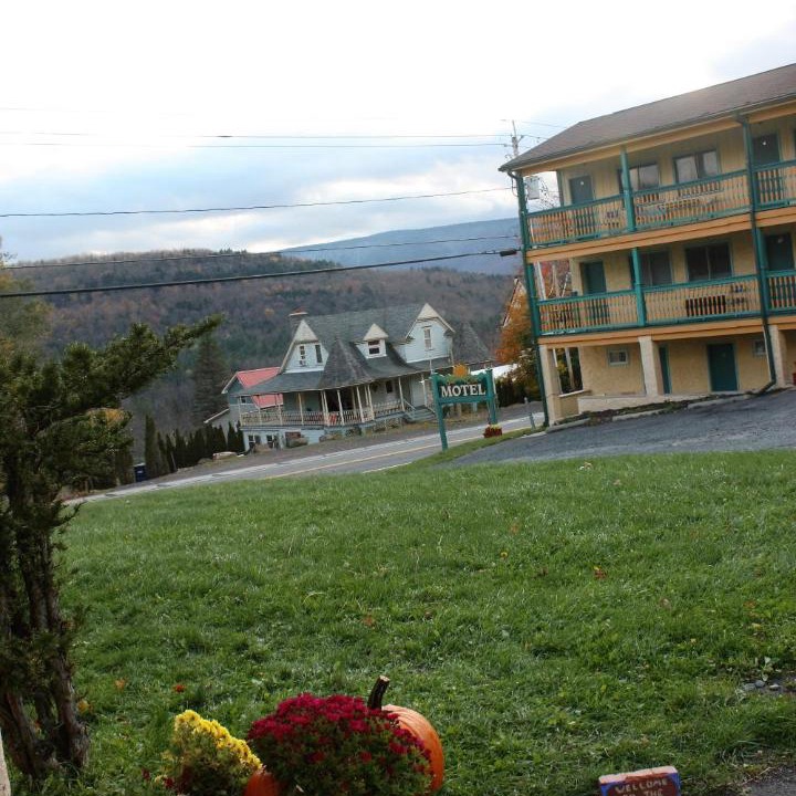 Photo of Buildings in Tannersville