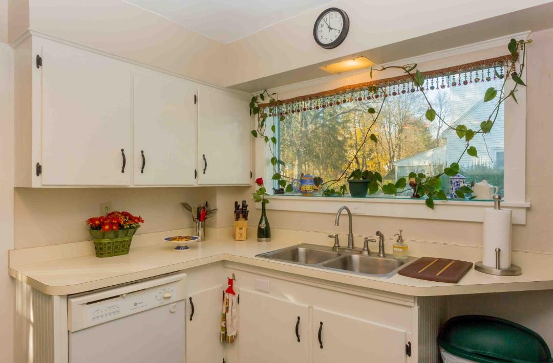 Photo of Kitchen in West Elmira