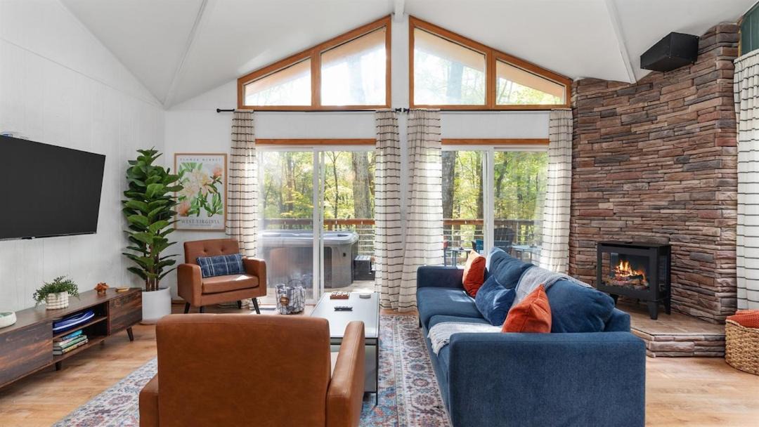 Photo of Livingroom in Berkeley Springs
