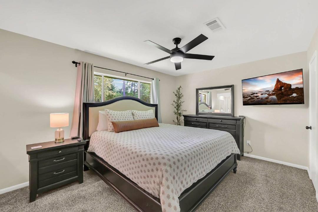 Photo of Bedroom in Grogan's Mill