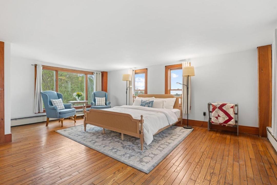Photo of Bedroom in Loudon