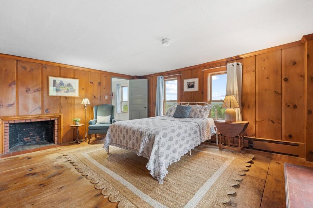 Photo of Bedroom in Loudon