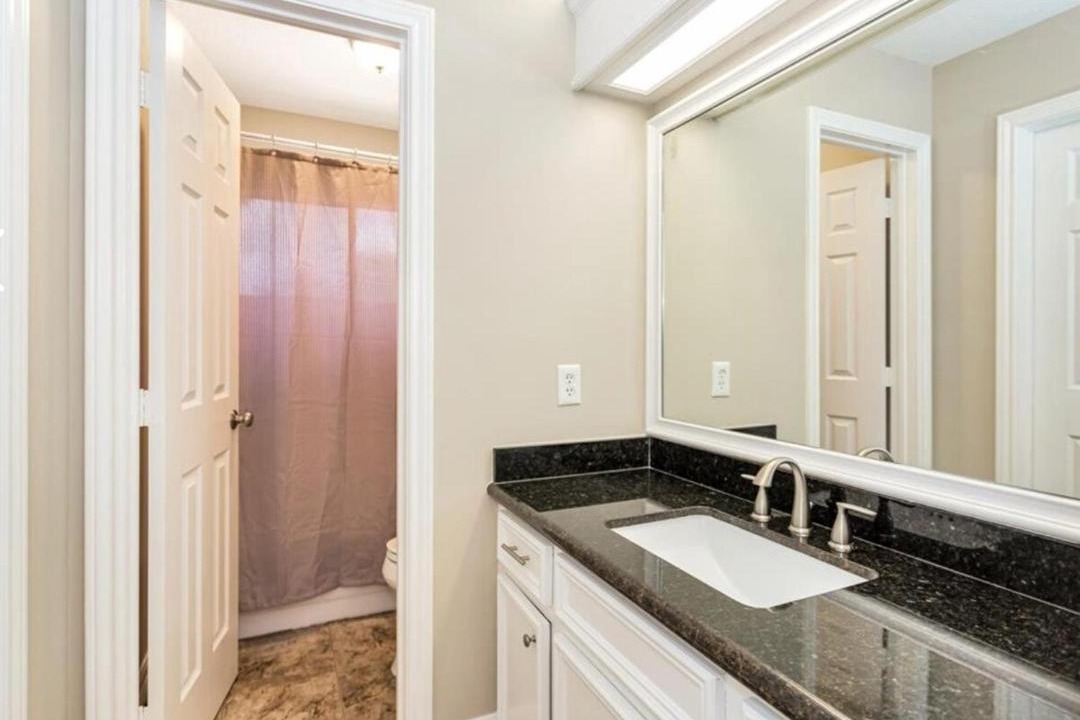 Photo of Bathroom in Klein