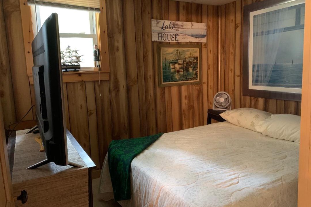 Photo of Bedroom in Town of Catharine