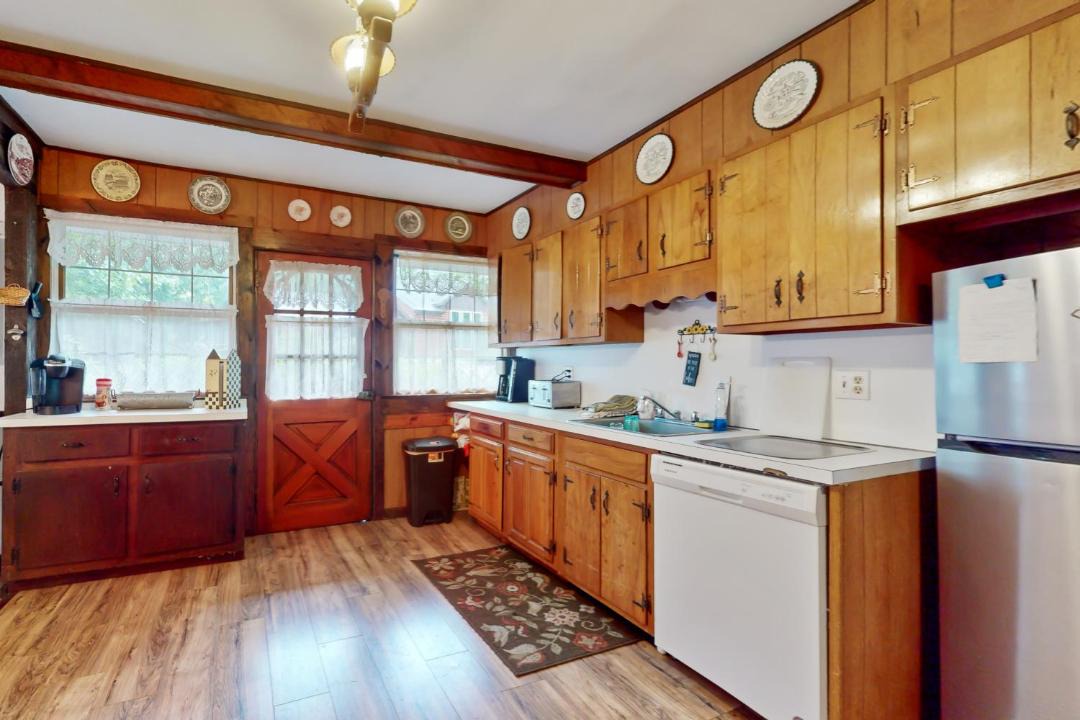 Photo of Kitchen in Lake Luzerne-Hadley