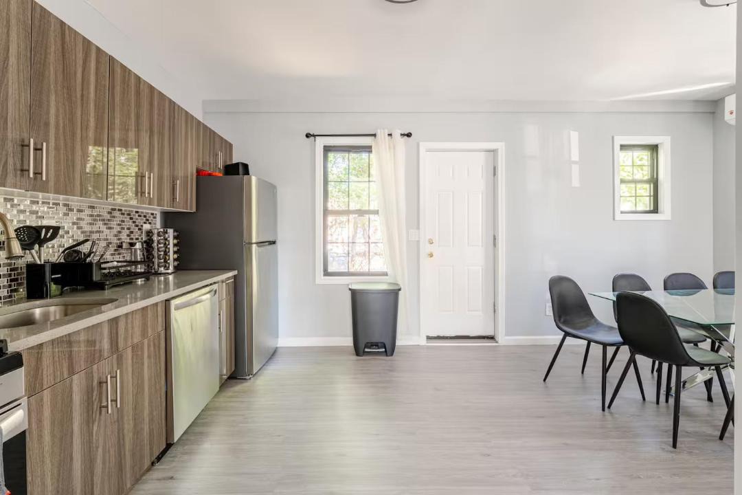 Photo of Kitchen in Black Rock Historic District
