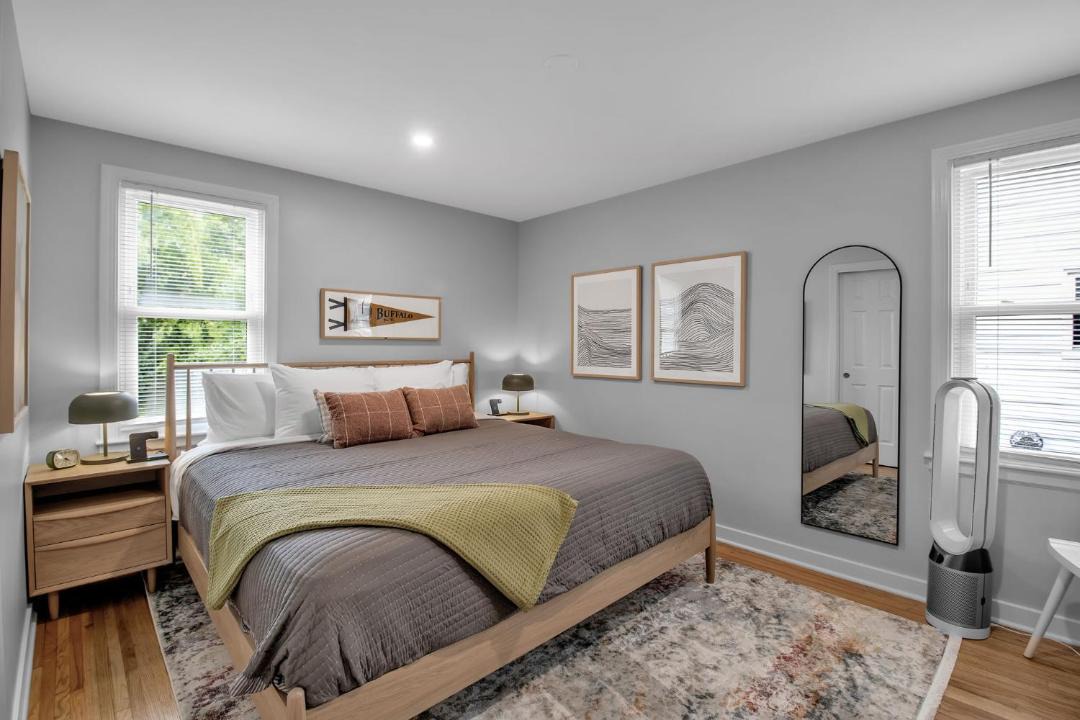 Photo of Bedroom in Eggertsville