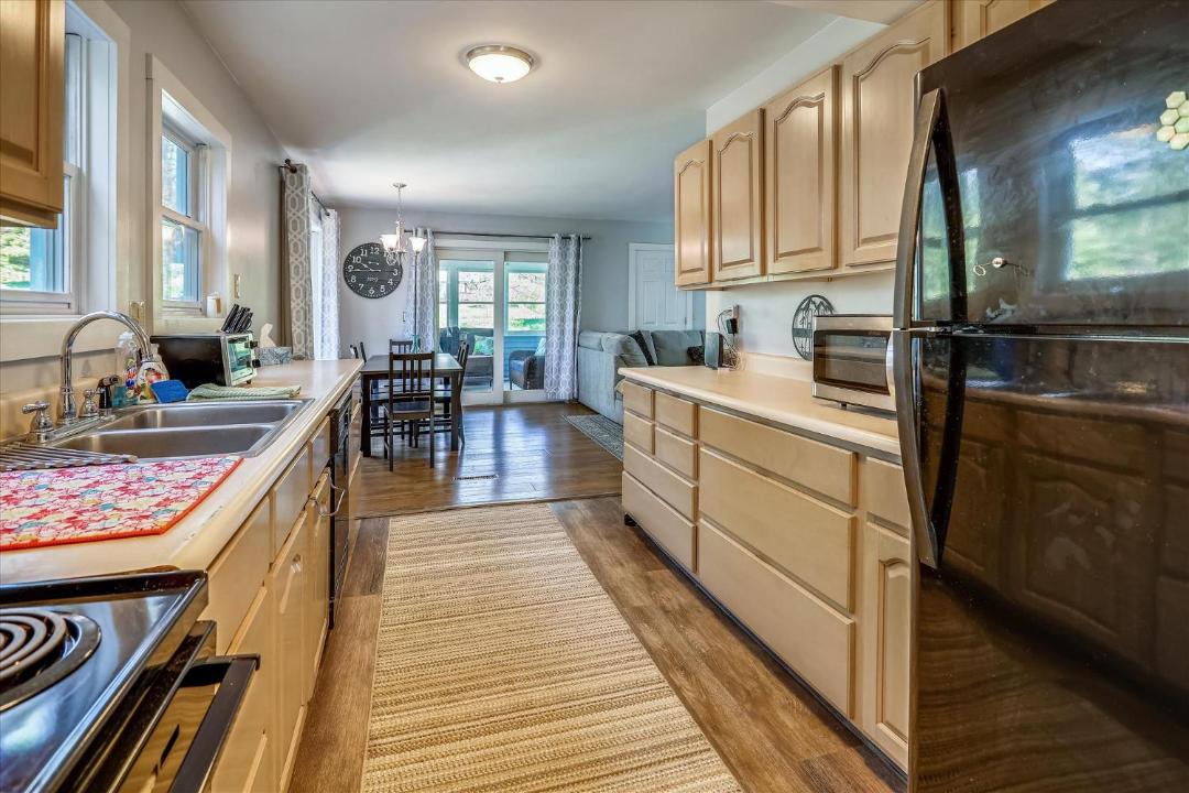 Photo of Kitchen in Stowe Area