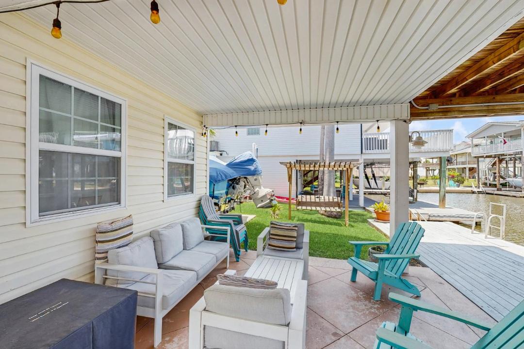 Photo of Patio Balcony in Jamaica Beach