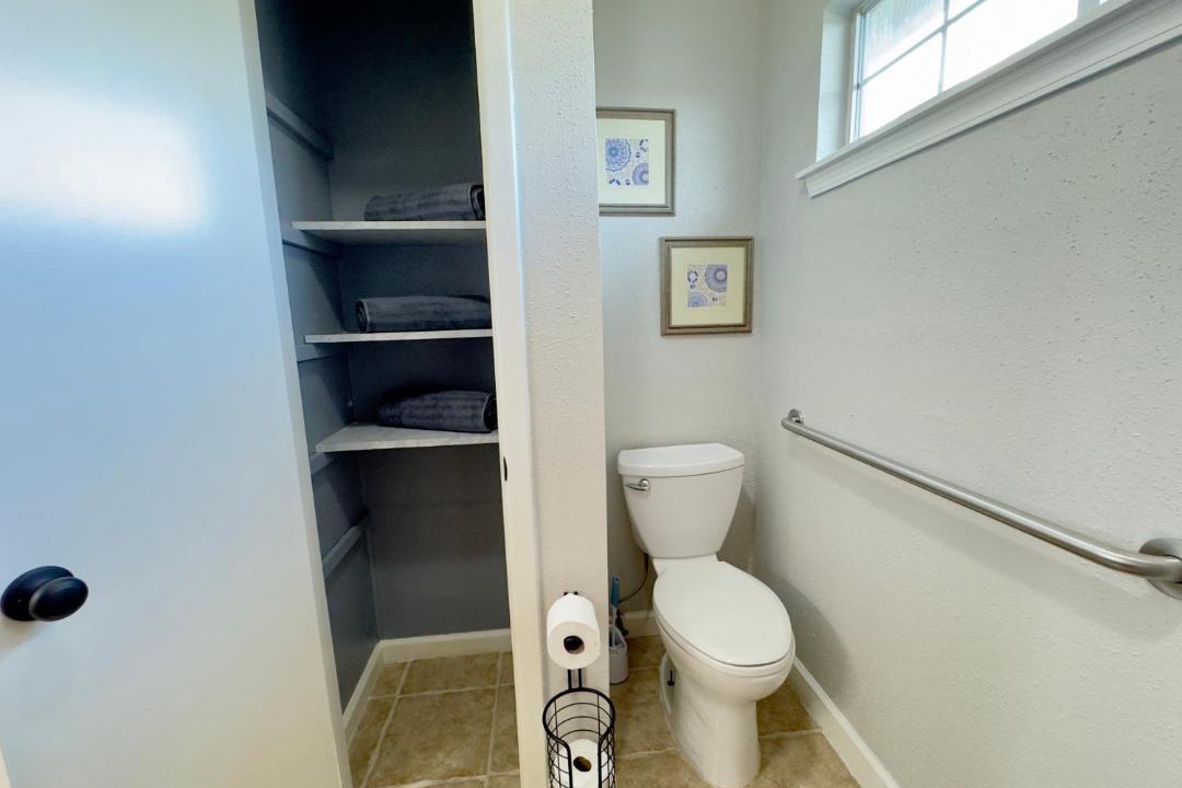 Photo of Bathroom in Clodine