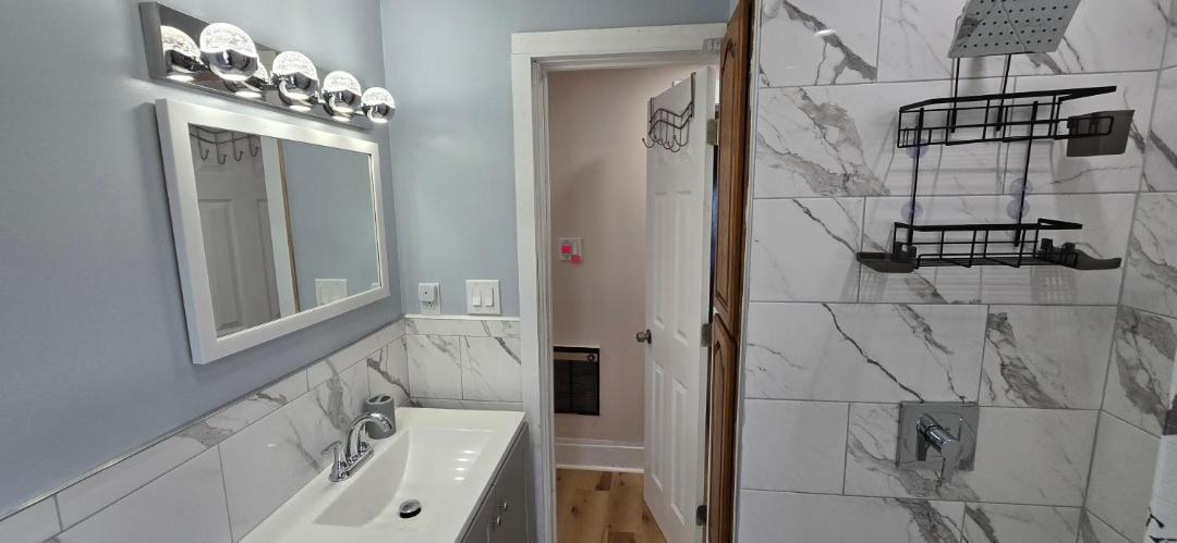 Photo of Bathroom in Kenmore