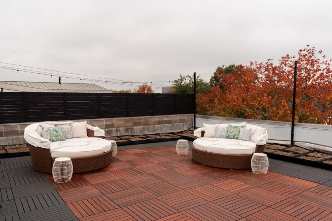 Photo of Patio Balcony in Greenway Plaza-Upper Kirby