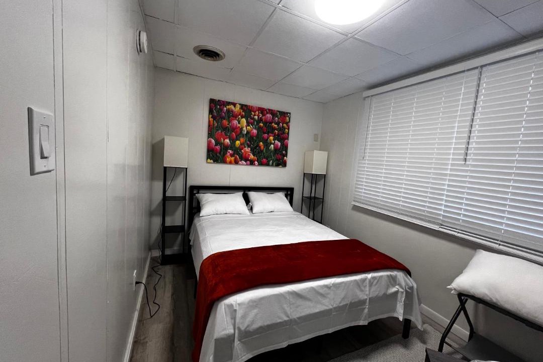 Photo of Bedroom in Downtown Niagara Falls
