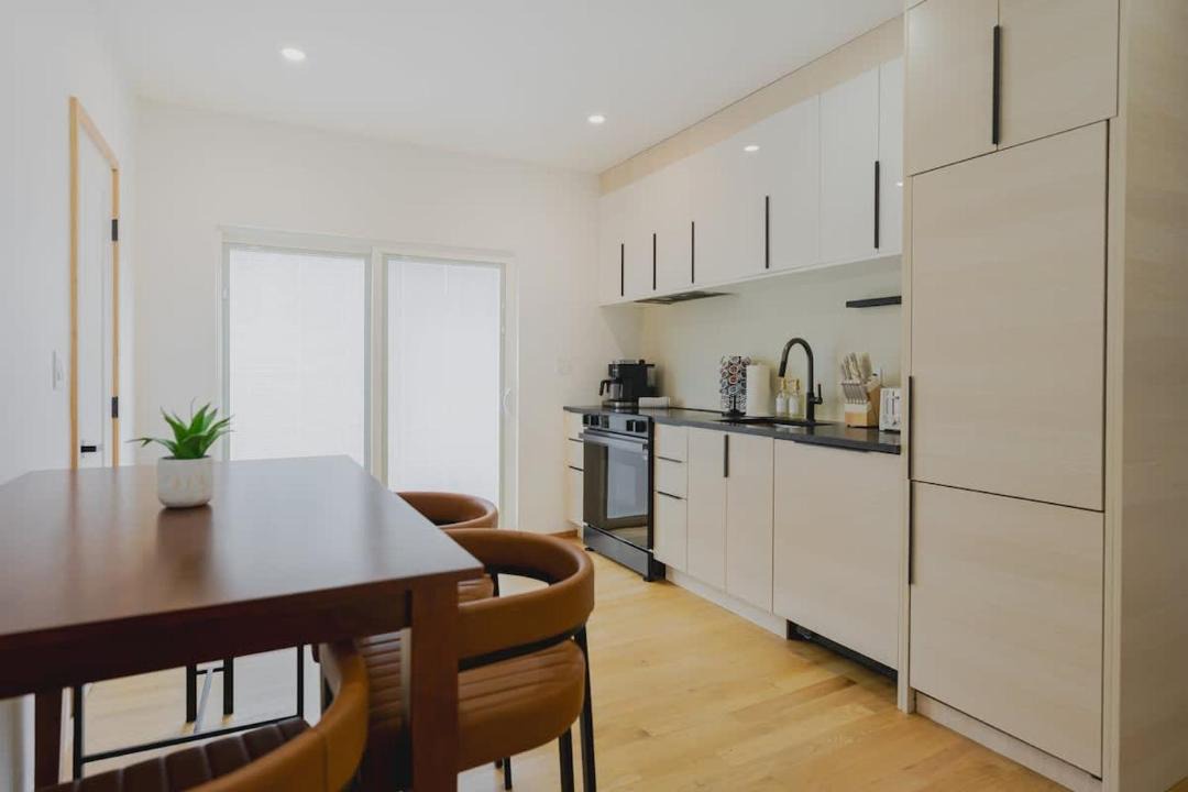 Photo of Kitchen in Central-Maverick Square - Paris Street