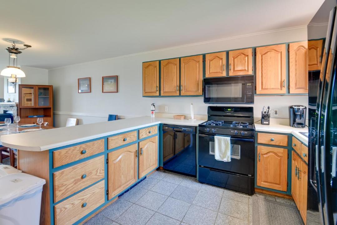 Photo of Kitchen in Newport Center