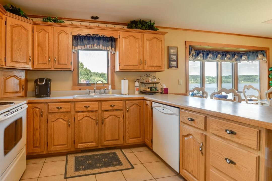 Photo of Kitchen in Newport Center