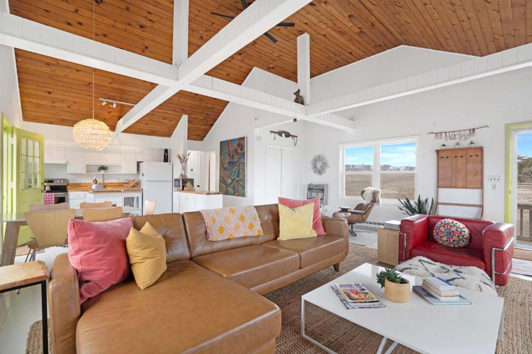 Photo of Livingroom in Wading River
