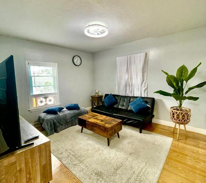 Photo of Livingroom in Quincy