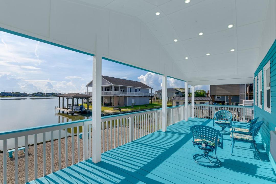 Photo of Patio Balcony in Hitchcock