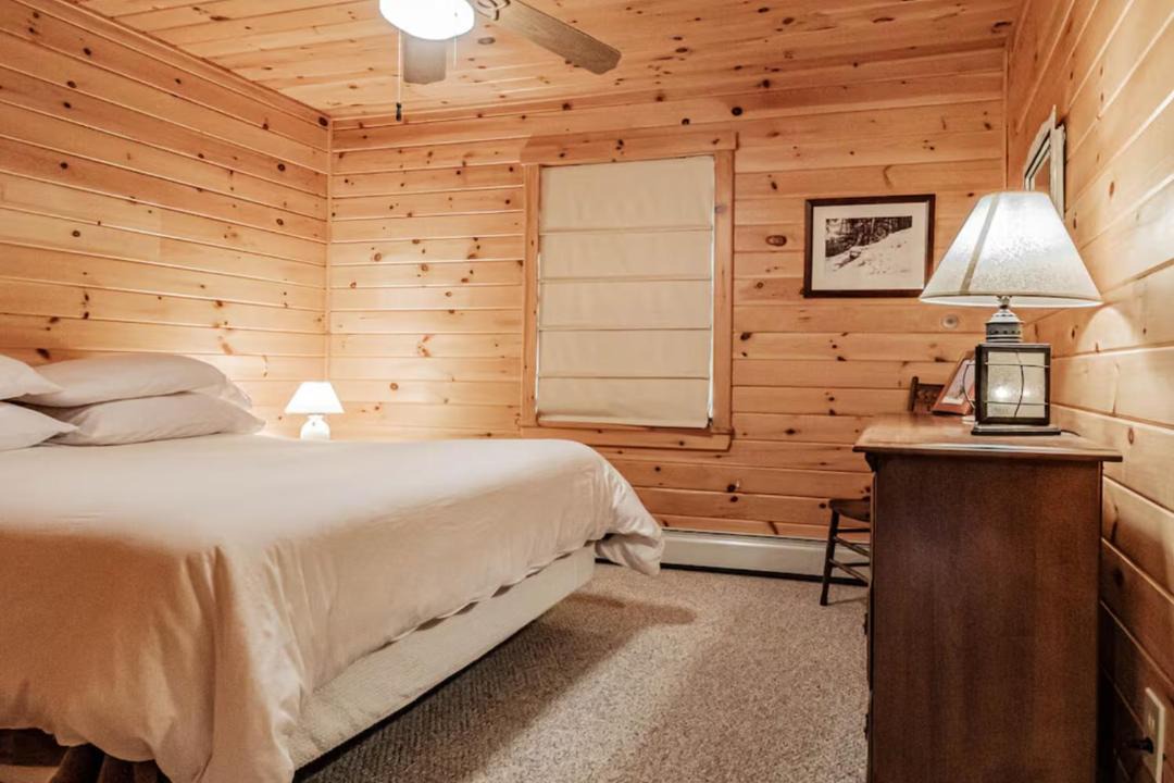 Photo of Bedroom in Greenwood