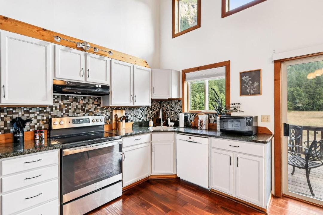Photo of Kitchen in Concrete