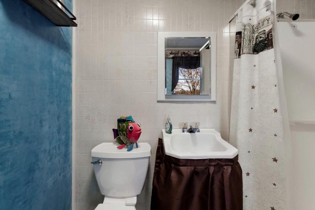 Photo of Bathroom in Points