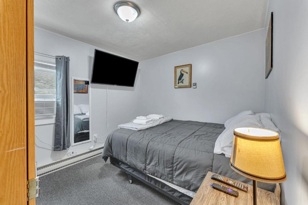 Photo of Bedroom in Oneonta