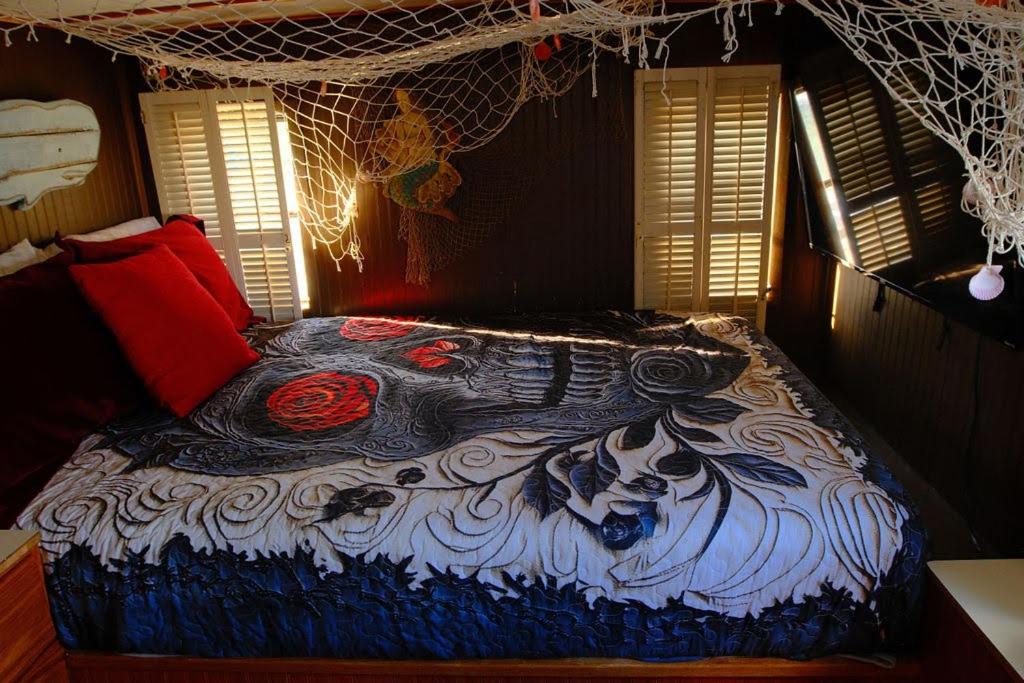 Photo of Bedroom in Clear Lake Shores