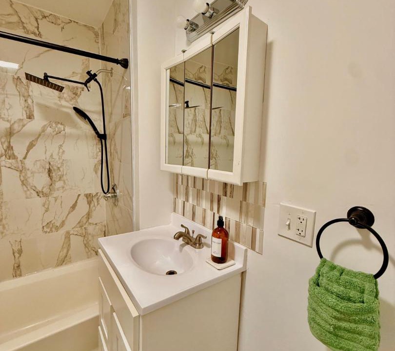 Photo of Bathroom in Weequahic