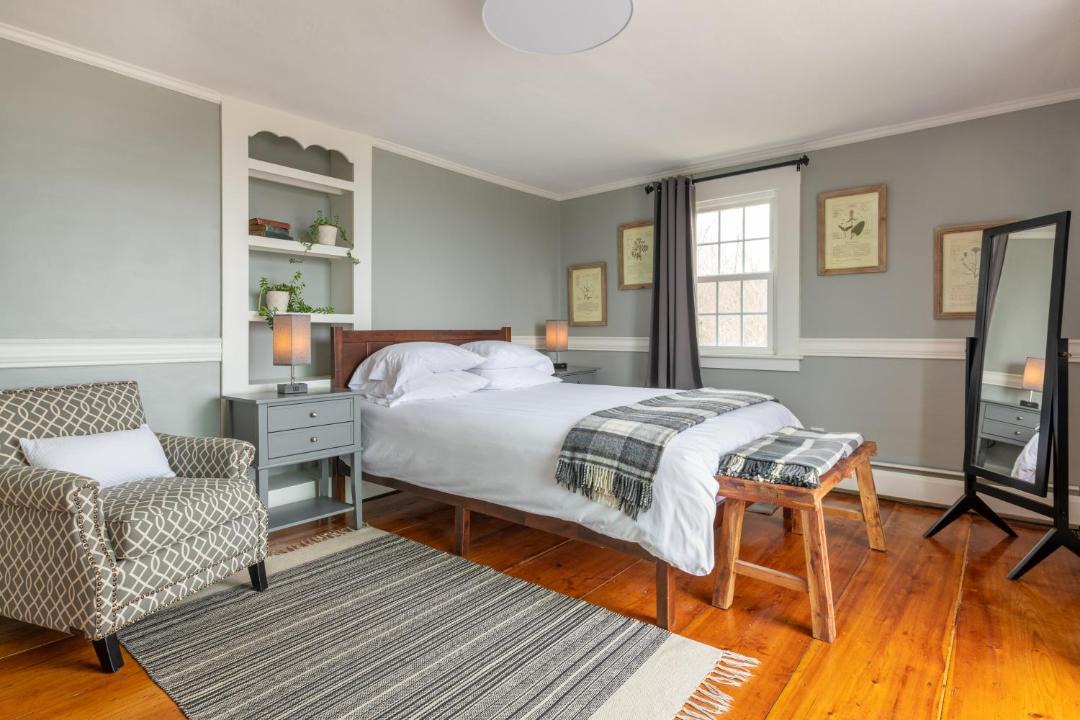Photo of Bedroom in New Durham