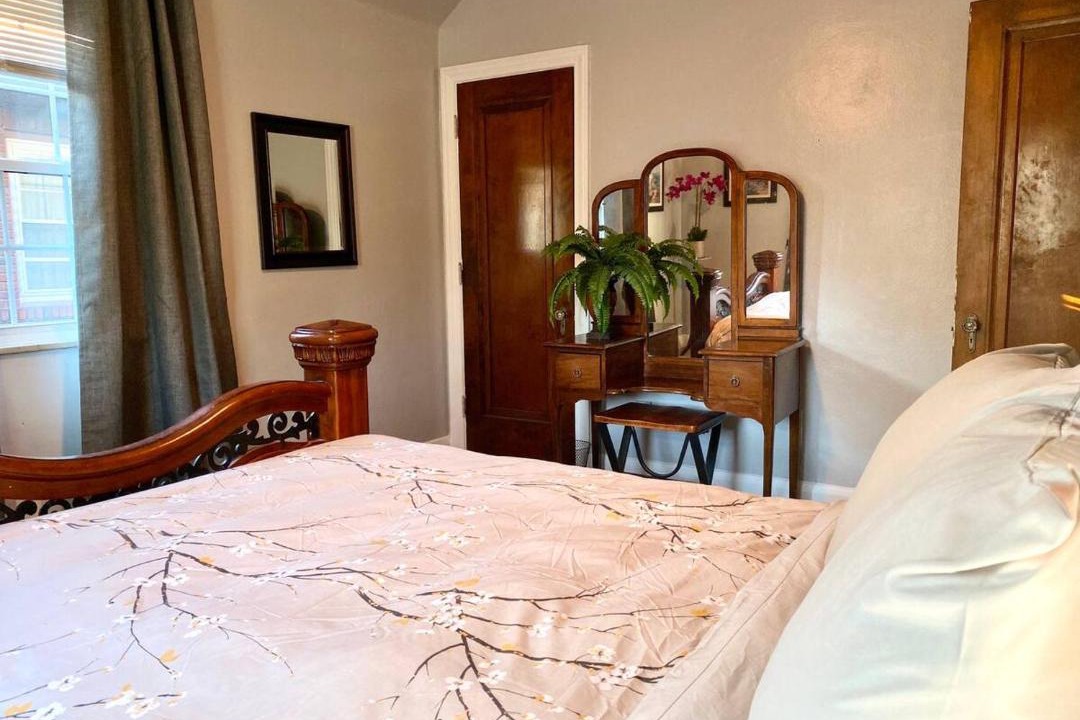 Photo of Bedroom in Toledo