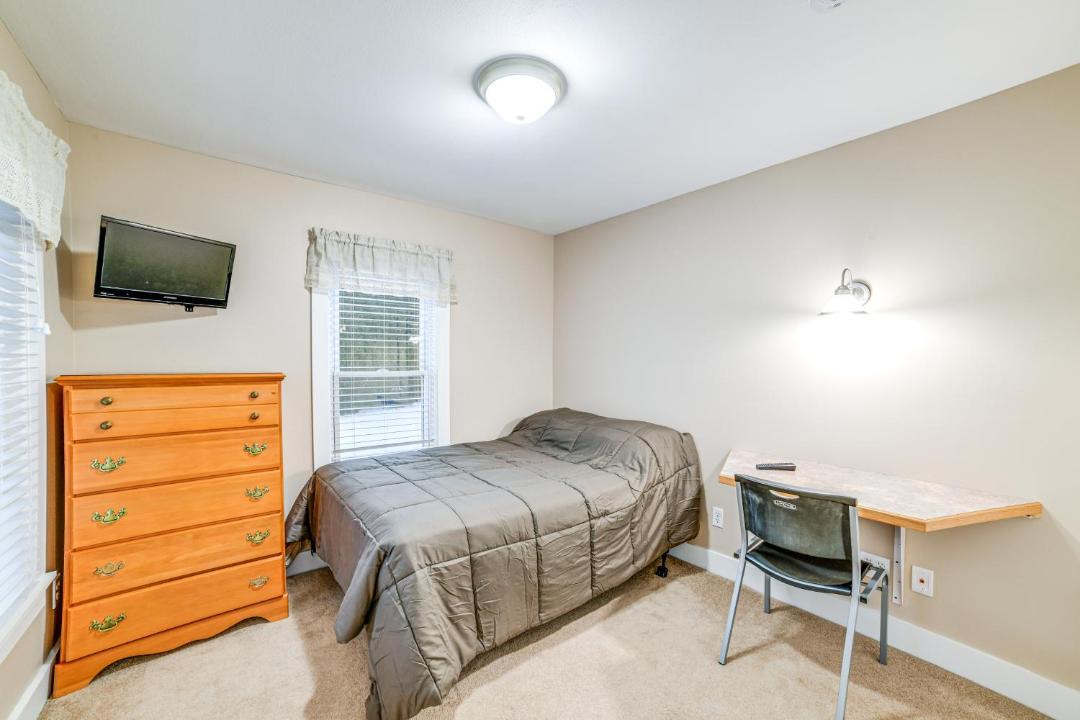 Photo of Bedroom in Munsons Corners