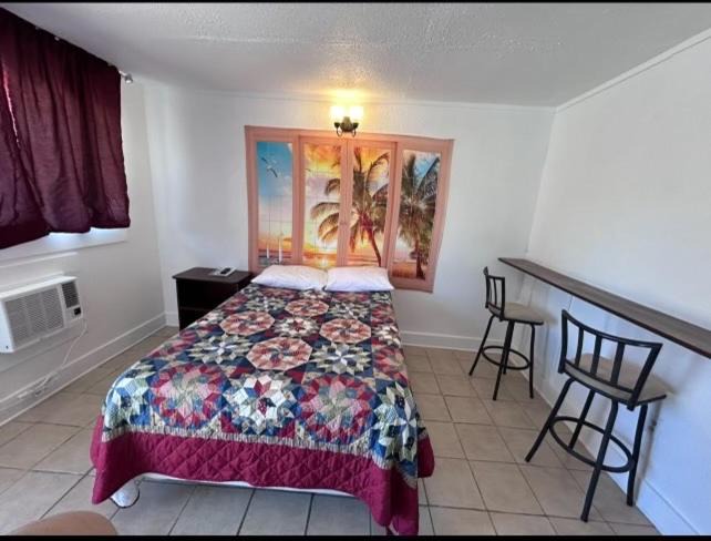 Photo of Bedroom in Surfside Beach
