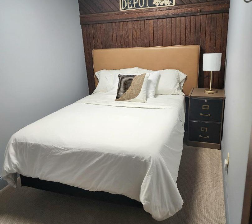 Photo of Bedroom in Springville