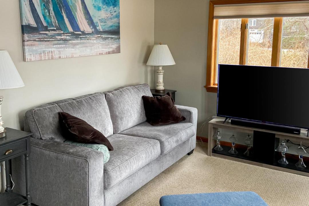 Photo of Livingroom in York Harbor