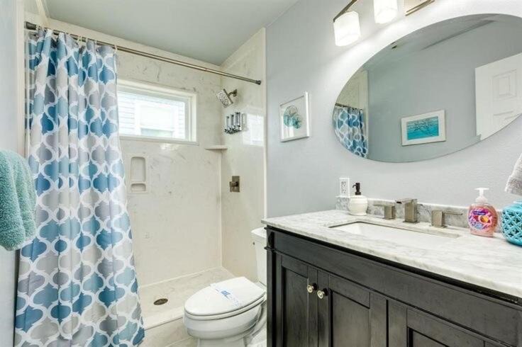 Photo of Bathroom in Surfside Beach