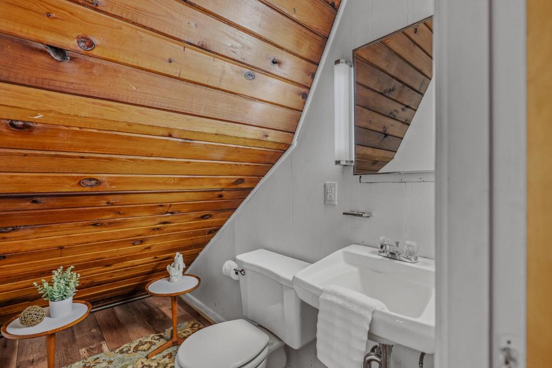 Photo of Bathroom in Berkeley Springs