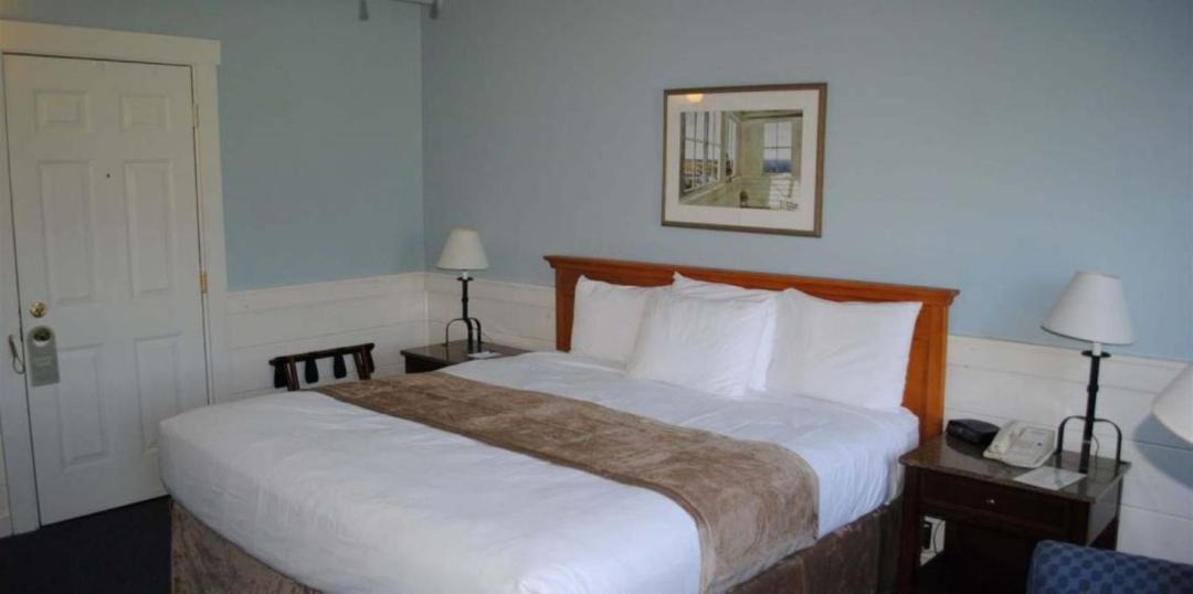 Photo of Bedroom in Sebasco Estates