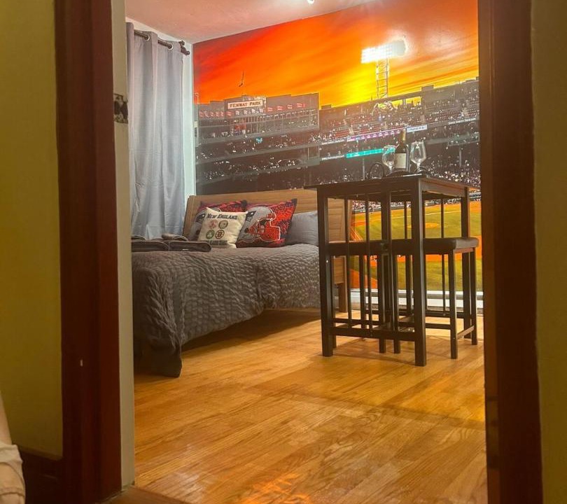 Photo of Bedroom in Theatre District