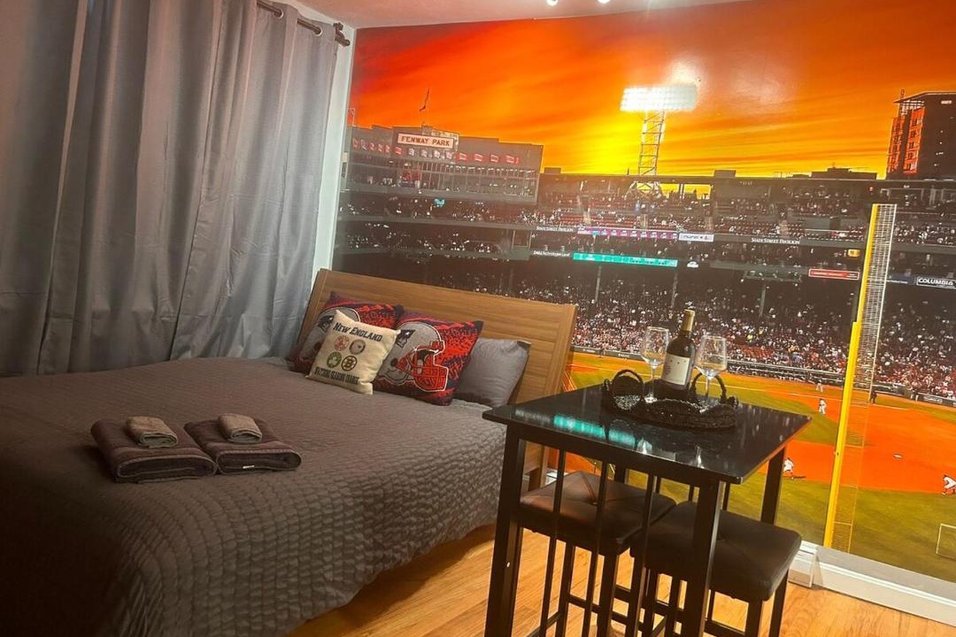Photo of Bedroom in Theatre District