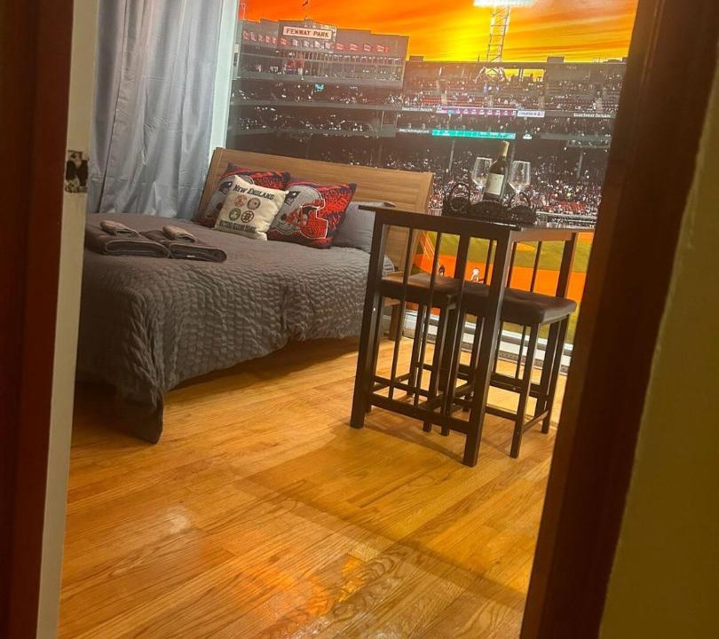 Photo of Bedroom in Theatre District