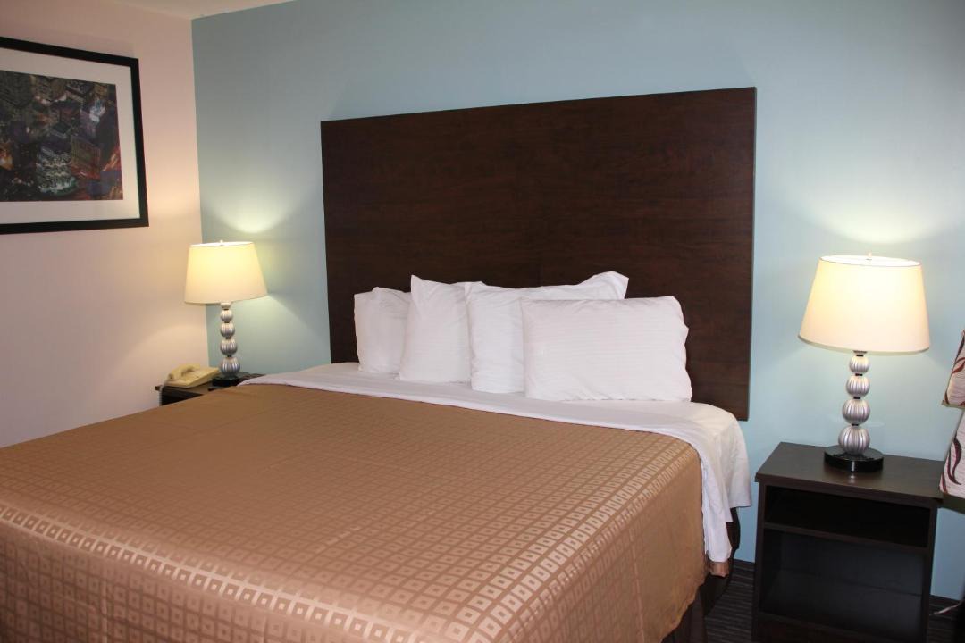 Photo of Bedroom in Niagara Falls
